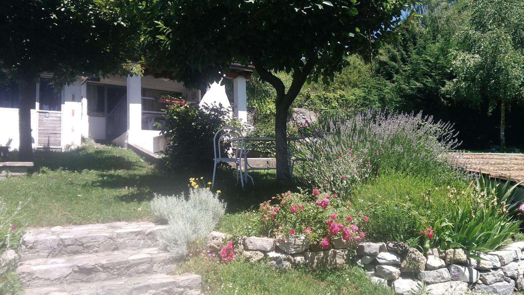 Bed And Breakfast Papillon Perledo Exterior foto